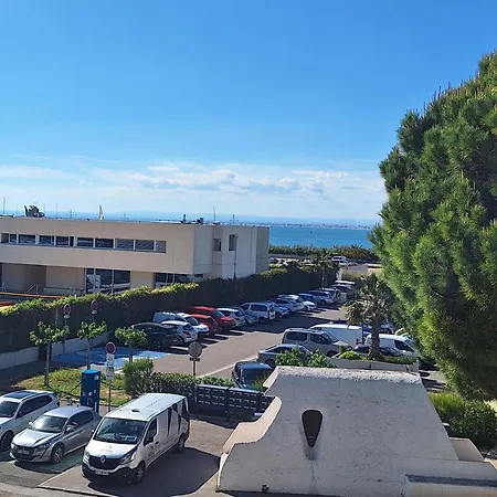 4 Personnes Vue Et Port Apartment *
